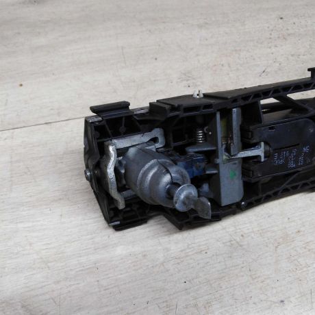 rucka-dveri-naruznaia-peredniaia-levaia-skoda-fabia-ii-restailing-skoda-fabia-ii-art-83263-big-4