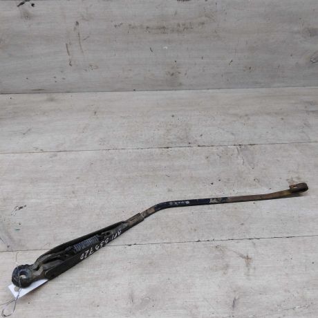 povodok-stekloocistitelia-zadnego-volkswagen-transporter-t4-art-83548-big-0