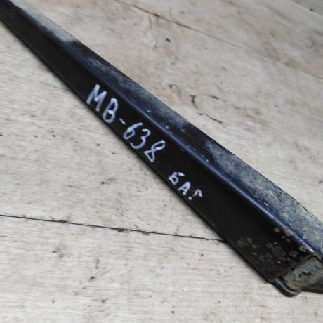 povodok-stekloocistitelia-kryski-bagaznika-mercedes-vito-w638-art-83798-big-3