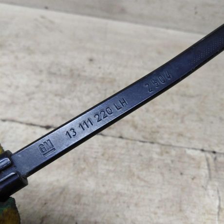 povodok-stekloocistitelia-perednii-pravyi-opel-astra-h-art-84061-big-1