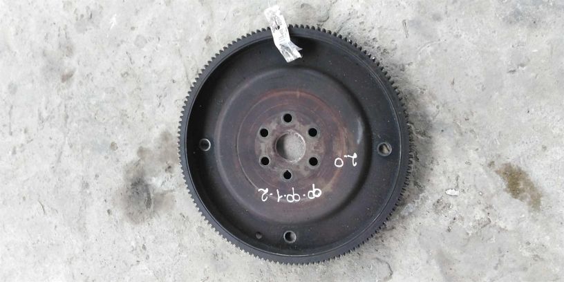 venec-zubcatyi-maxovika-ford-focus-art-14759-big-0