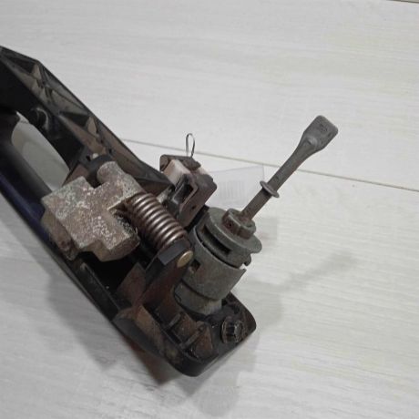 rucka-dveri-naruznaia-peredniaia-levaia-kia-ceed-art-84342-big-1