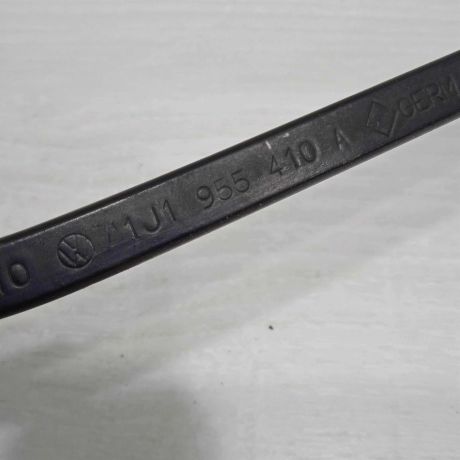 povodok-stekloocistitelia-levyi-volkswagen-golf-4-volkswagen-bora-art-84473-big-1