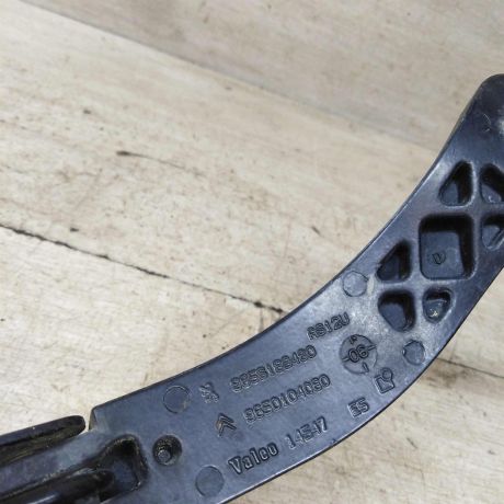 povodok-stekloocistitelia-pravyi-citroen-c4-i-art-86389-big-3