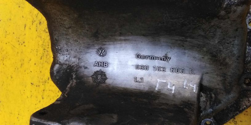 poddon-dvigatelia-volkswagen-golf-4-030103603k-art-15099-big-2