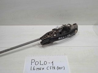 rucka-dveri-naruznaia-peredniaia-levaia-volkswagen-polo-5-art-88237