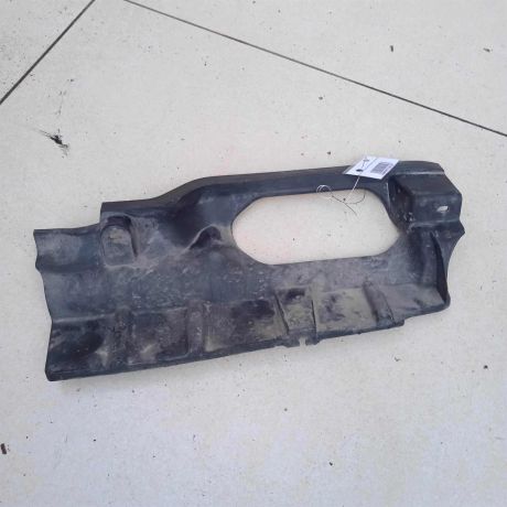 nakladka-kuzova-pod-resetku-radiatora-pravaia-honda-cr-v-ii-art-88466-big-2