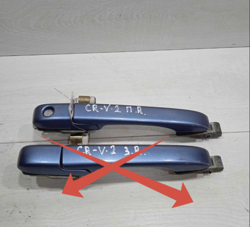 rucka-dveri-peredniaia-pravaia-naruznaia-honda-cr-v-ii-art-88910-big-0