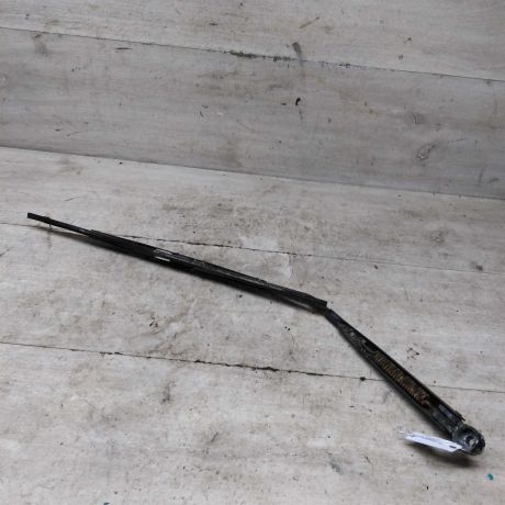 povodok-stekloocistitelia-zadnego-mitsubishi-space-wagon-iii-art-89269-big-1