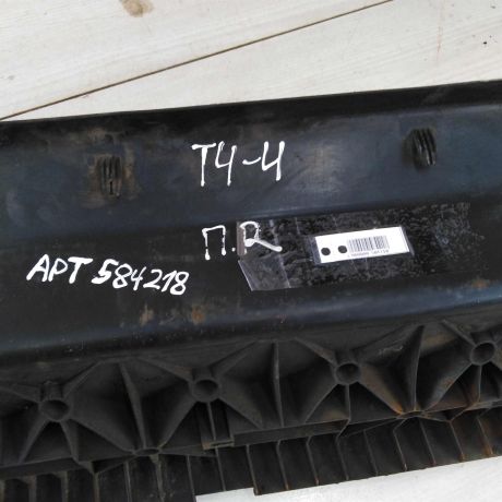 porog-perednii-pravyi-nakladka-stupenka-volkswagen-transporter-t4-art-90214-big-1