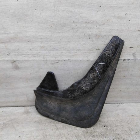 bryzgovik-zadnii-pravyi-ford-focus-ii-art-90793-big-1