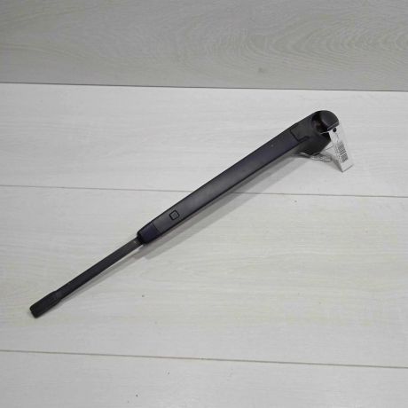 povodok-stekloocistitelia-zadnego-skoda-yeti-i-art-90848-big-3