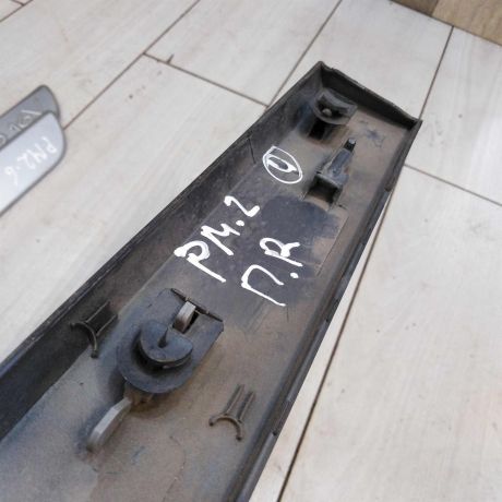 molding-dveri-perednii-pravyi-srednii-renault-megane-ii-art-91445-big-1