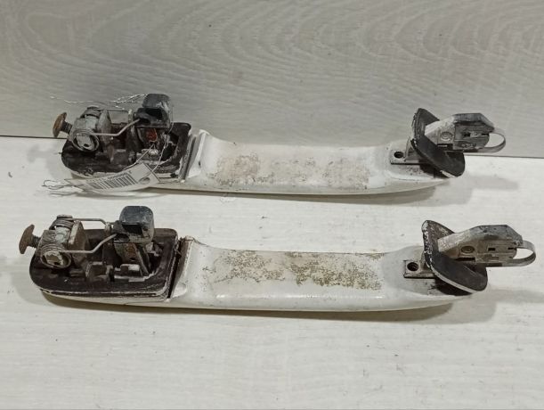 rucka-dveri-naruznaia-zadniaia-ford-galaxy-volkswagen-sharan-seat-alhambra-art-91524-big-4