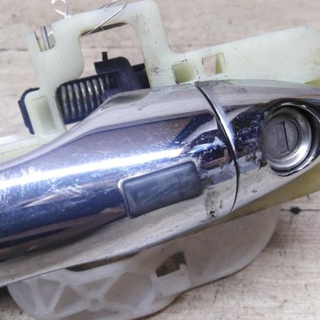 rucka-dveri-naruznaia-peredniaia-pravaia-hyundai-ix35-i-art-91676-big-4