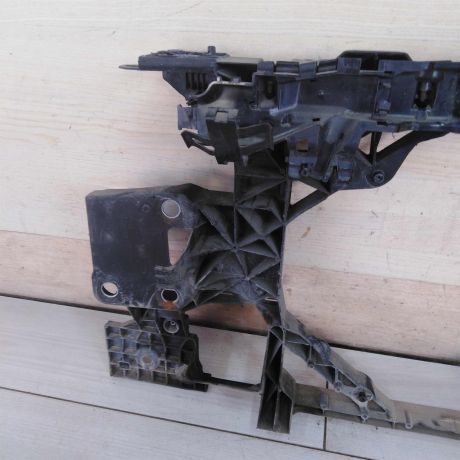 peredniaia-panel-televizor-renault-megane-iii-art-92226-big-7