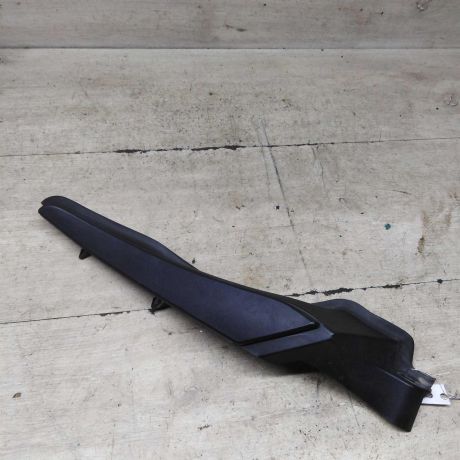 nakladka-na-perednee-pravoe-krylo-renault-megane-iii-art-92416-big-0