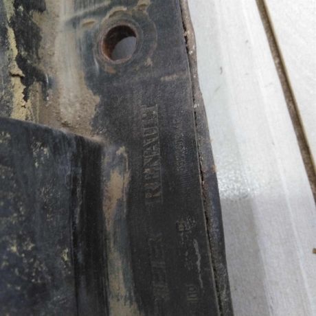 nakladka-kuzova-pod-zabo-lobovogo-stekla-renault-megane-iii-art-92649-big-4