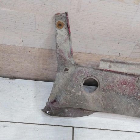 panel-peredniaia-televizor-nizniaia-cast-volkswagen-jetta-2-volkswagen-golf-2-art-92842-big-3