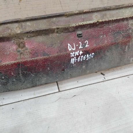 panel-peredniaia-televizor-nizniaia-cast-volkswagen-jetta-2-volkswagen-golf-2-art-92842-big-8