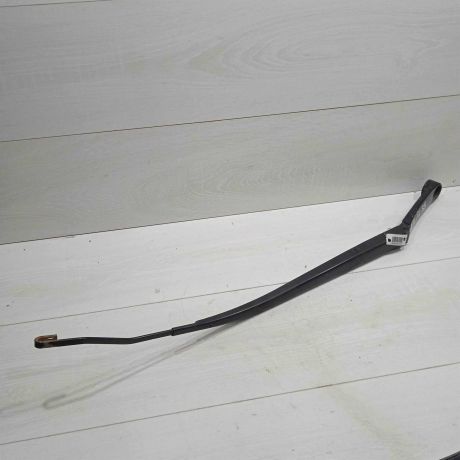 povodok-stekloocistitelia-pravyi-hyundai-ix35-i-art-93275-big-0