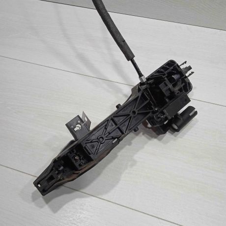 rucka-dveri-naruznaia-zadniaia-pravaia-hyundai-ix35-i-art-93287-big-1