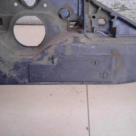 peredniaia-panel-televizor-ford-c-max-restailing-art-93771-big-1