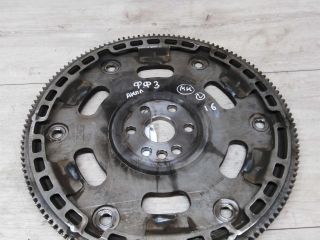 venec-zubcatyi-maxovika-ford-focus-3-art-15822