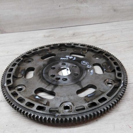 venec-zubcatyi-maxovika-ford-focus-3-art-15822-big-3