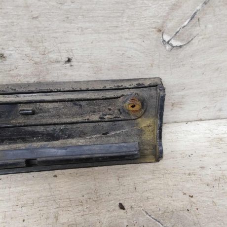 molding-dveri-zadnii-levyi-niznii-volkswagen-passat-b6-art-94436-big-4