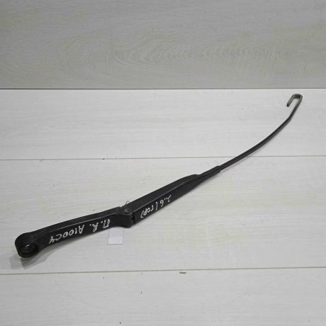 povodok-stekloocistitelia-pravyi-audi-100-c4-audi-a6-c4-art-94694-big-0