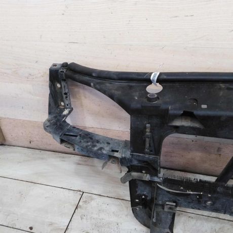 peredniaia-panel-televizor-ford-mondeo-3-defekt-art-95367-big-3