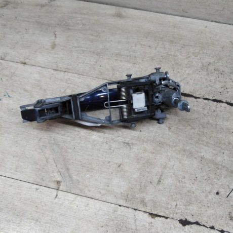 rucka-dveri-naruznaia-peredniaia-pravaia-volkswagen-jetta-5-volkswagen-golf-5-art-96530-big-0