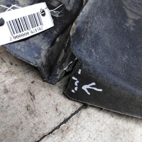 bryzgovik-zadnii-dva-stuki-volkswagen-polo-5-art-96807-big-2