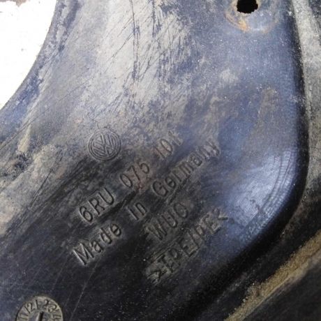 bryzgovik-zadnii-dva-stuki-volkswagen-polo-5-art-96807-big-3