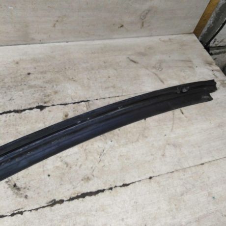 molding-lobovogo-stekla-verxnii-mercedes-c-klass-w203-kupe-art-98150-big-2