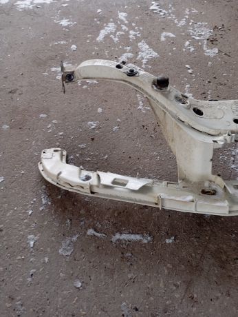 peredniaia-panel-televizor-ford-focus-i-art-98242-big-8