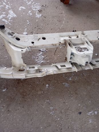 peredniaia-panel-televizor-ford-focus-i-art-98242-big-7