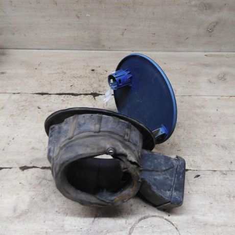 liucok-benzobaka-ford-focus-i-sedan-art-100187-big-1