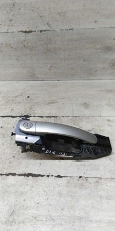 rucka-dveri-naruznaia-peredniaia-levaia-volkswagen-jetta-vi-art-101346-big-0