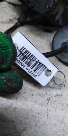 privod-liucka-toplivnogo-baka-5c6810773a-volkswagen-jetta-vi-art-101398-big-2