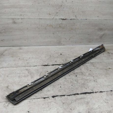 molding-dveri-zadnii-pravyi-niznii-audi-a6-c5-art-101431-big-4