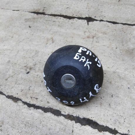 kryska-toplivnogo-baka-probka-renault-logan-i-lada-largus-logan-daca-art-102143-big-0