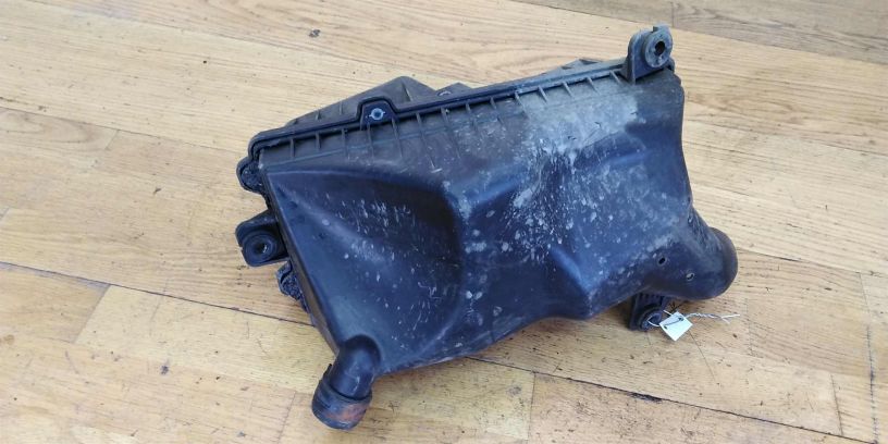 korpus-vozdusnogo-filtra-kia-spectra-art-17257-big-1