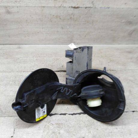 liucok-benzobaka-ford-c-max-dorestailing-art-102664-big-1