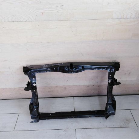 peredniaia-panel-televizor-skoda-octavia-a5-art-102856-big-0