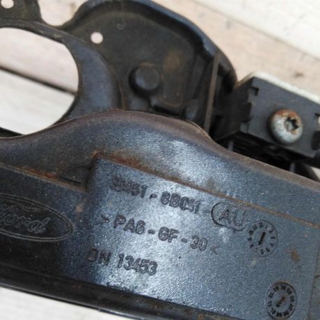 peredniaia-panel-televizor-ford-c-max-art-102956-big-9