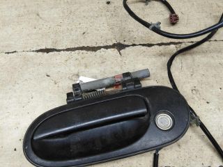 rucka-dveri-naruznaia-peredniaia-levaia-nissan-almera-n16-art-103874