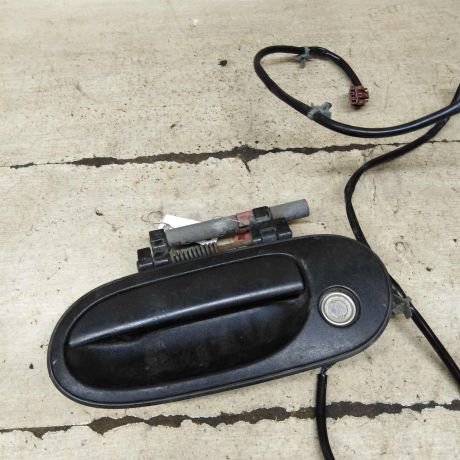 rucka-dveri-naruznaia-peredniaia-levaia-nissan-almera-n16-art-103874-big-0