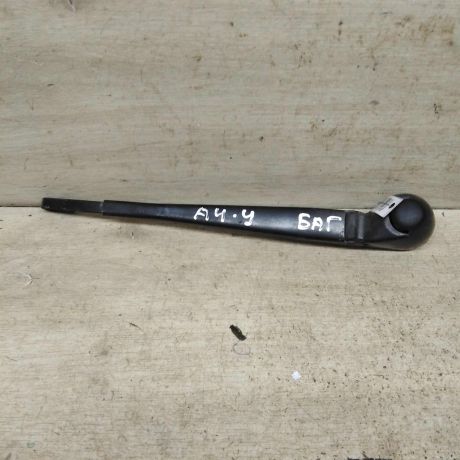 povodok-stekloocistitelia-zadnego-audi-a4-b5-universal-art-103890-big-0